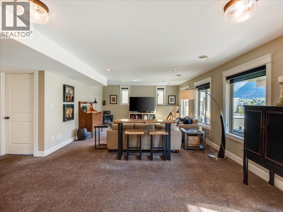 3733 Williston Road, Castlegar