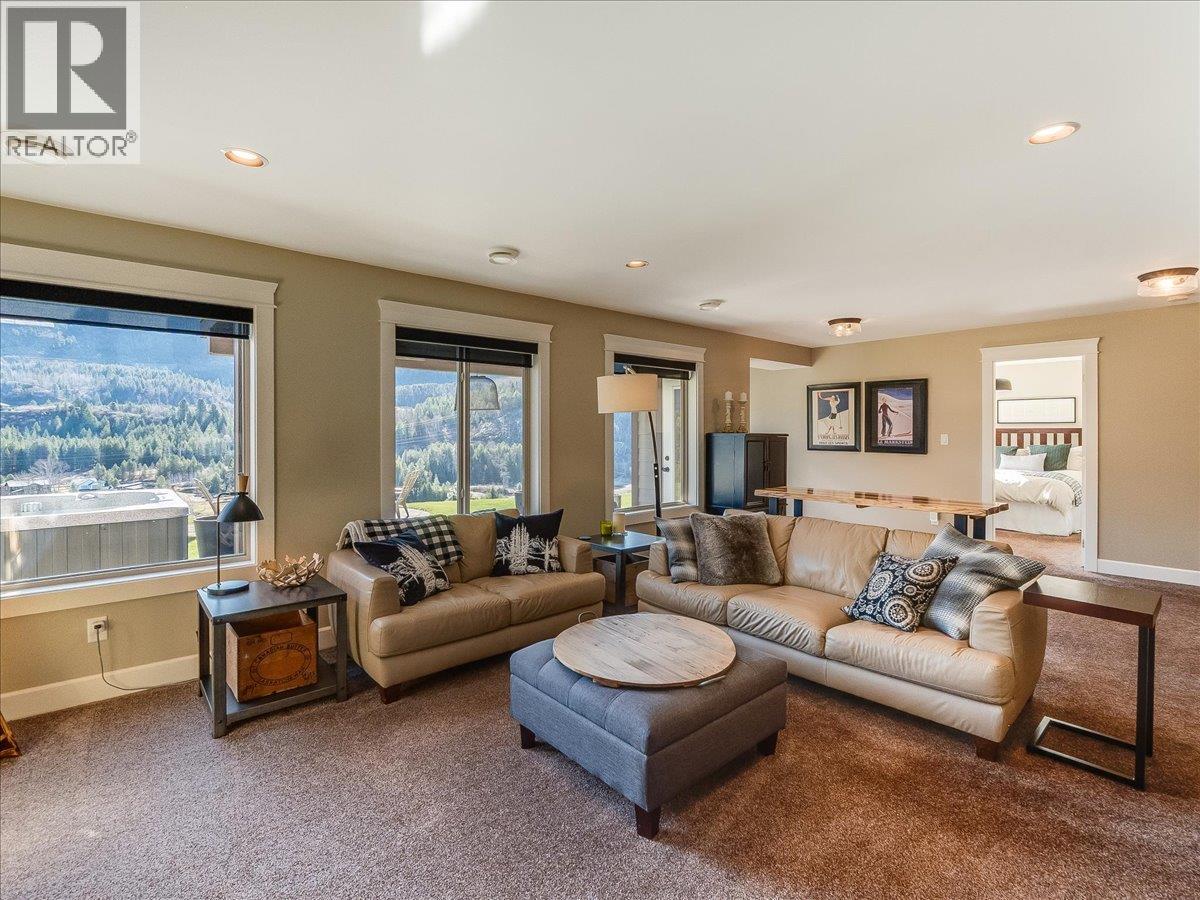 3733 Williston Road, Castlegar