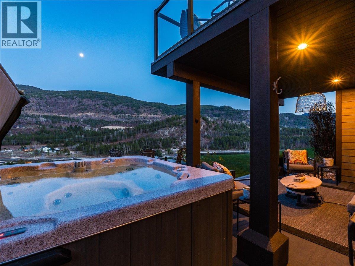 3733 Williston Road, Castlegar