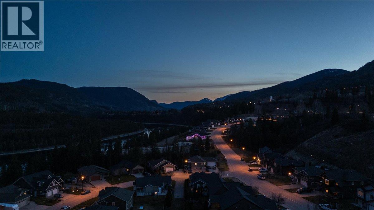 3733 Williston Road, Castlegar