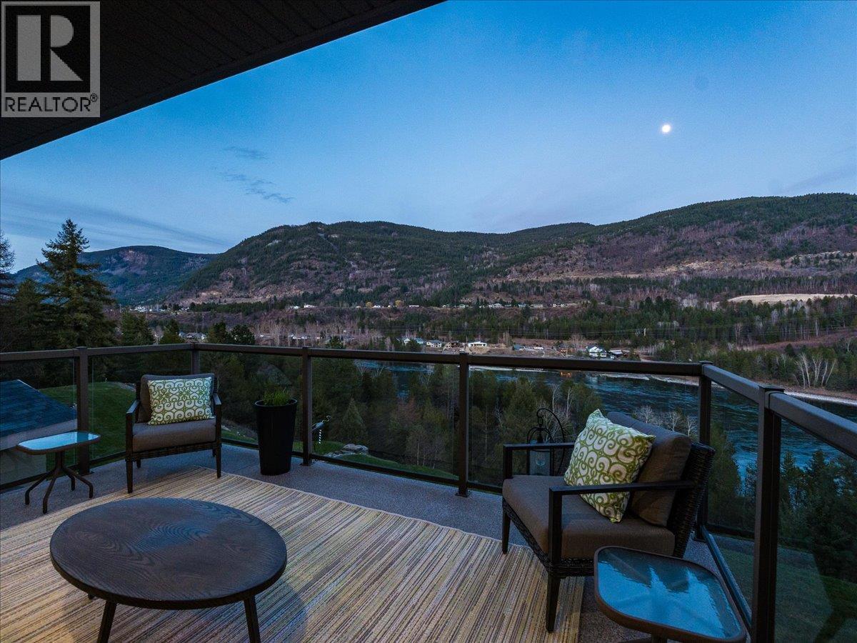 3733 Williston Road, Castlegar