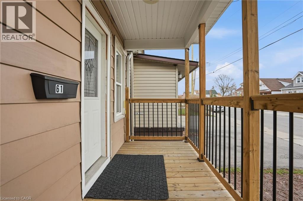 61 GRAHAM AVENUE N - 3