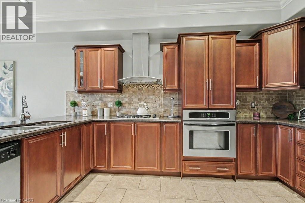 284 NORMANHURST Avenue - 12