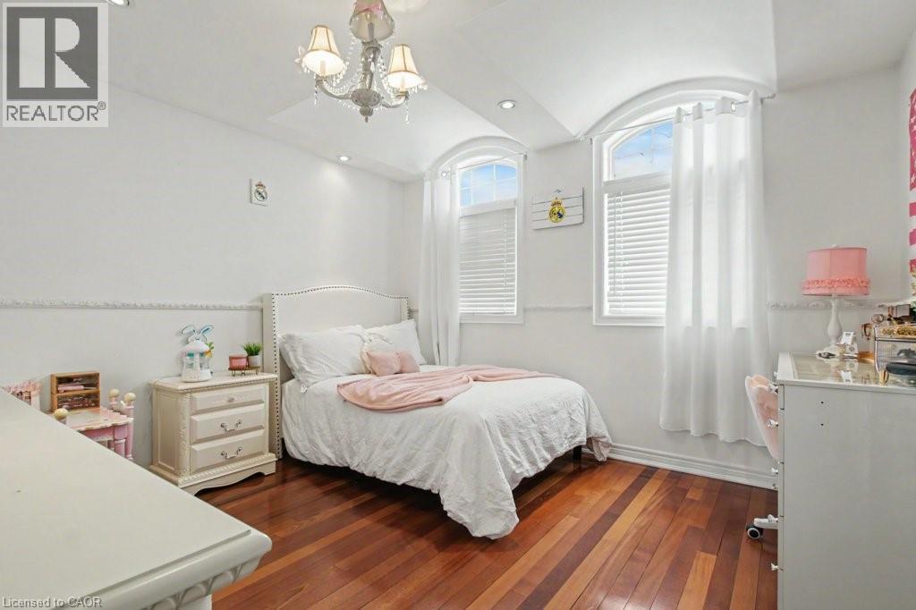 284 NORMANHURST Avenue - 23