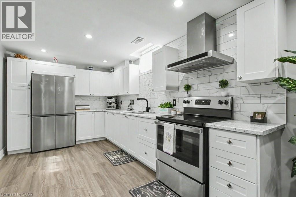 284 NORMANHURST Avenue - 39