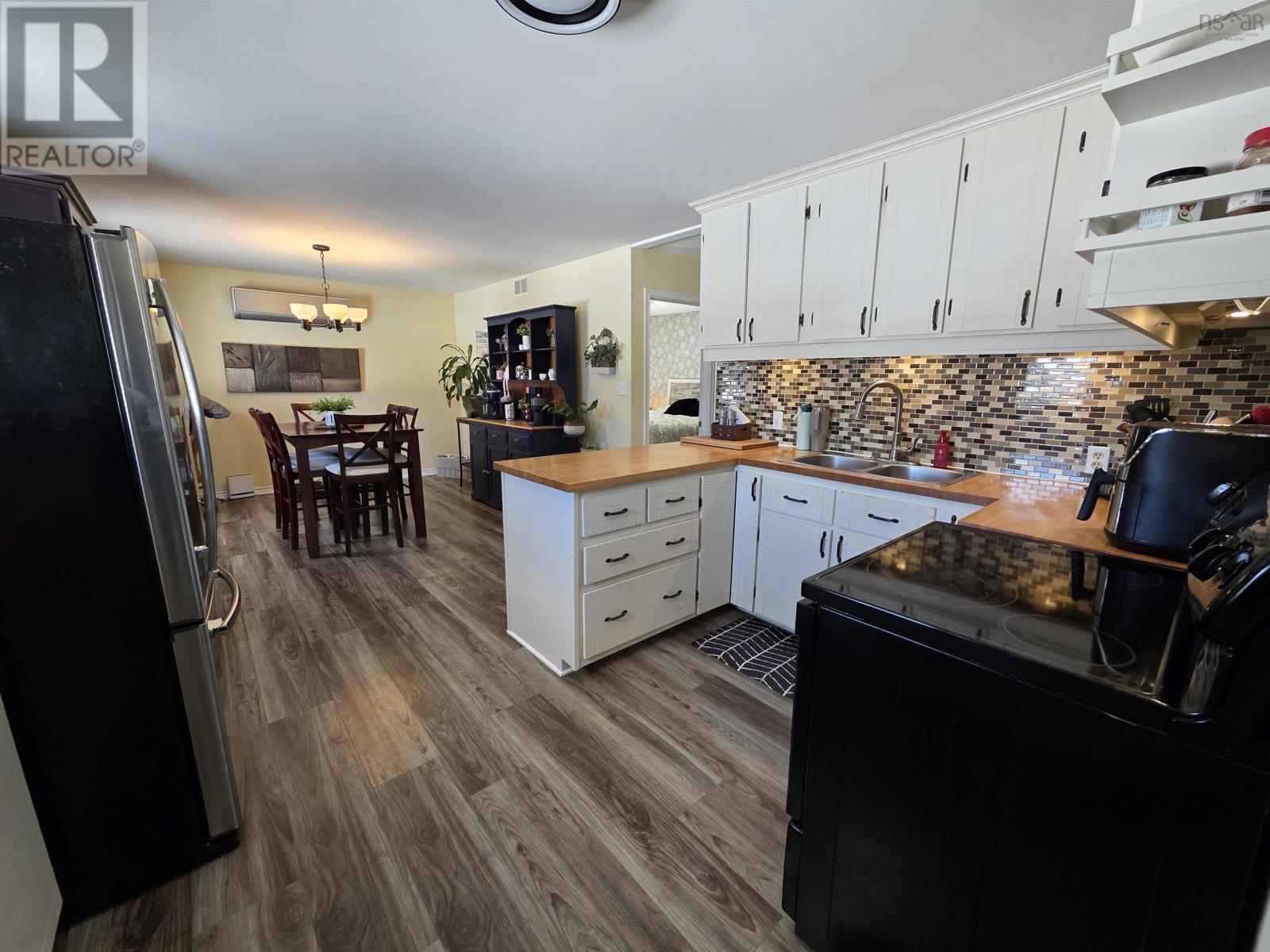 Property 32 of 35 of 5231 Grand Mira North Road