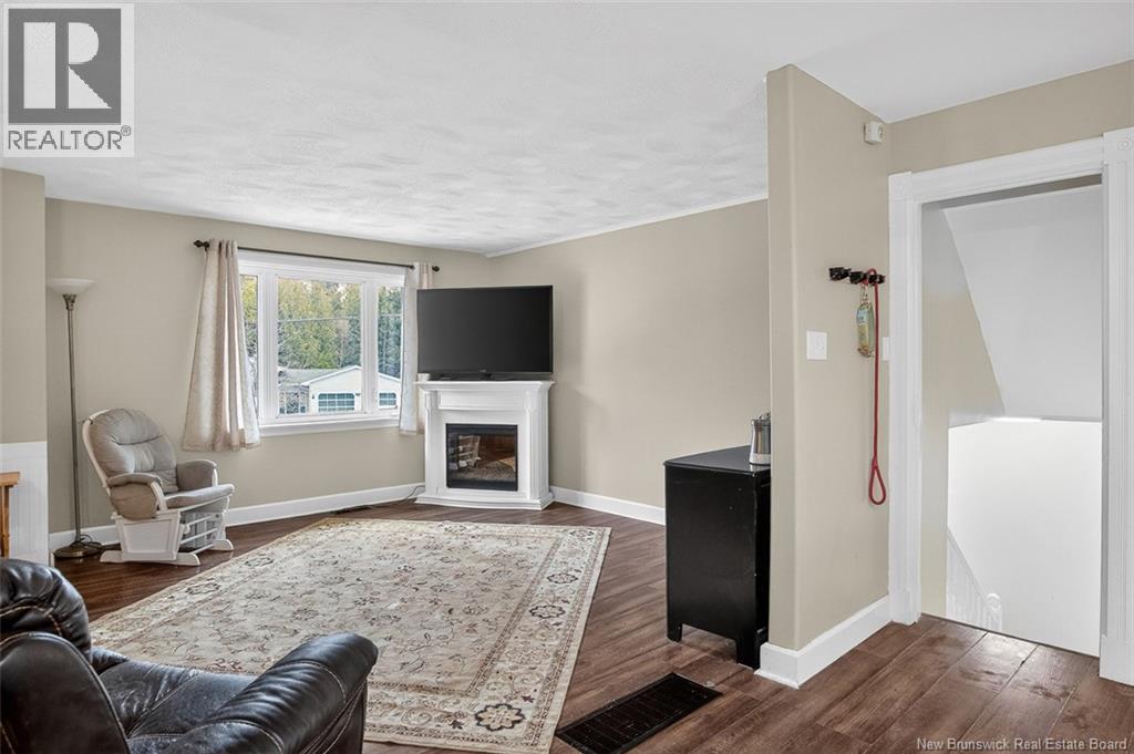 49 SWANTON DRIVE - Image 2