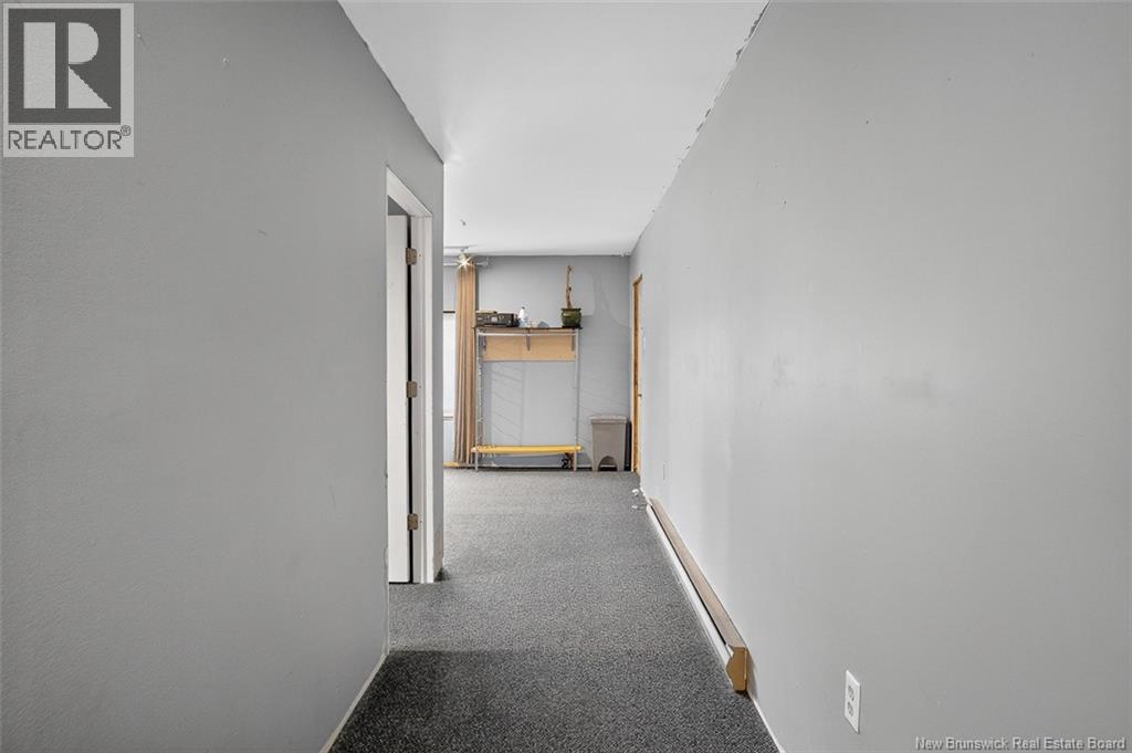 49 SWANTON DRIVE - 34