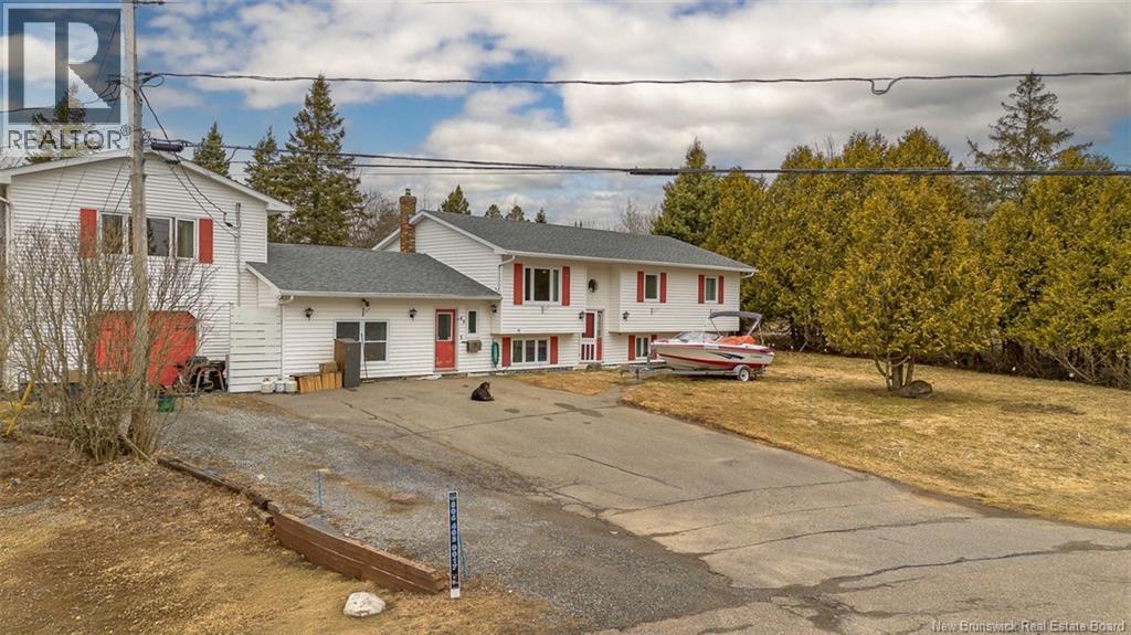 49 SWANTON DRIVE - 39