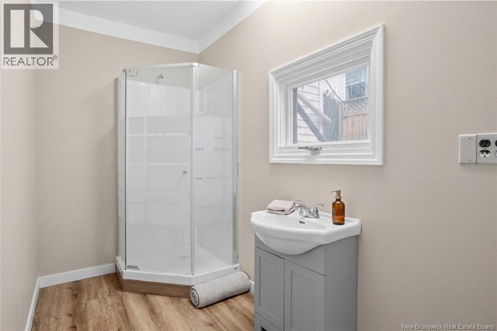 49 SWANTON DRIVE - 31