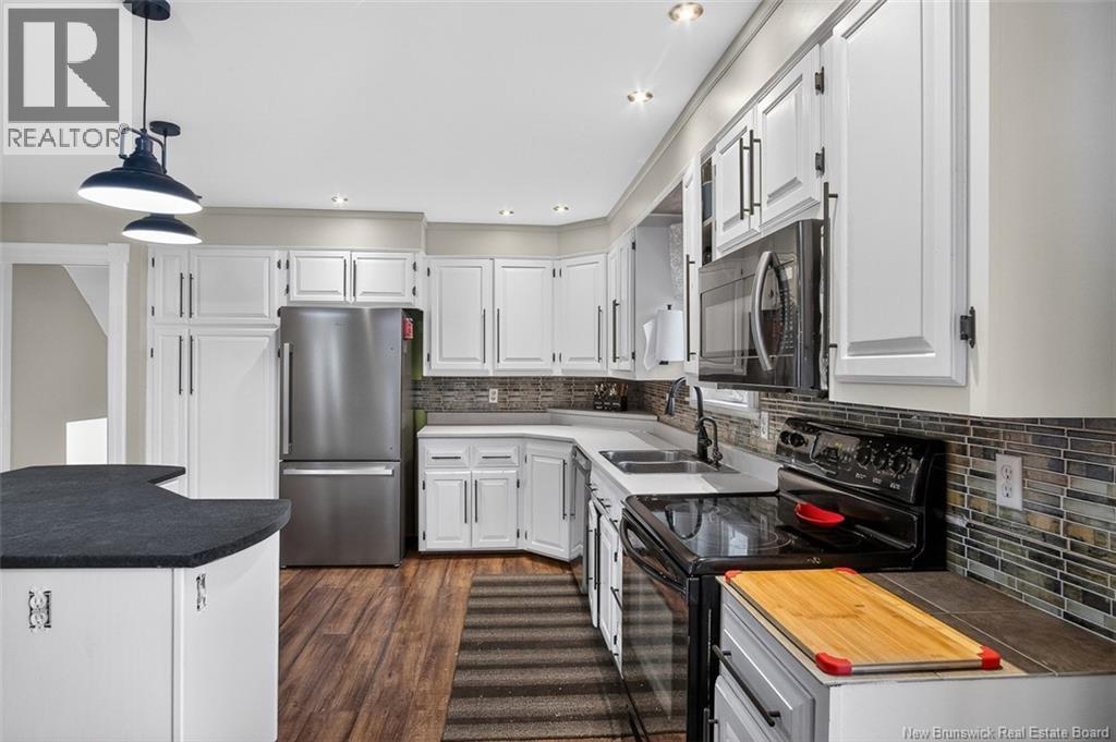 49 SWANTON DRIVE - 6