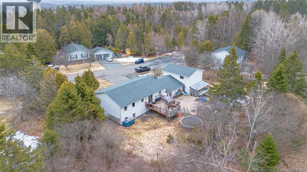 49 SWANTON DRIVE - 41