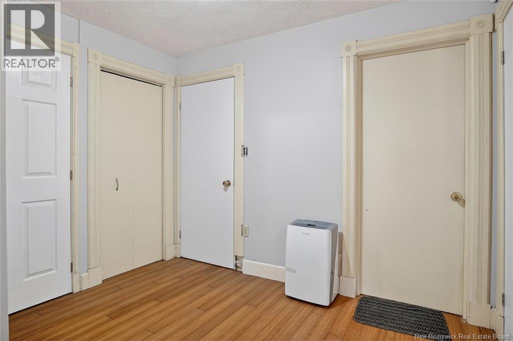 49 SWANTON DRIVE - 29