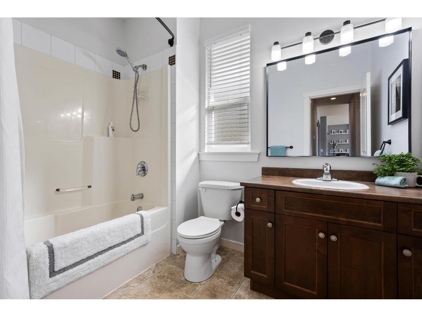 5738 KESTREL DRIVE, Promontory, Chilliwack