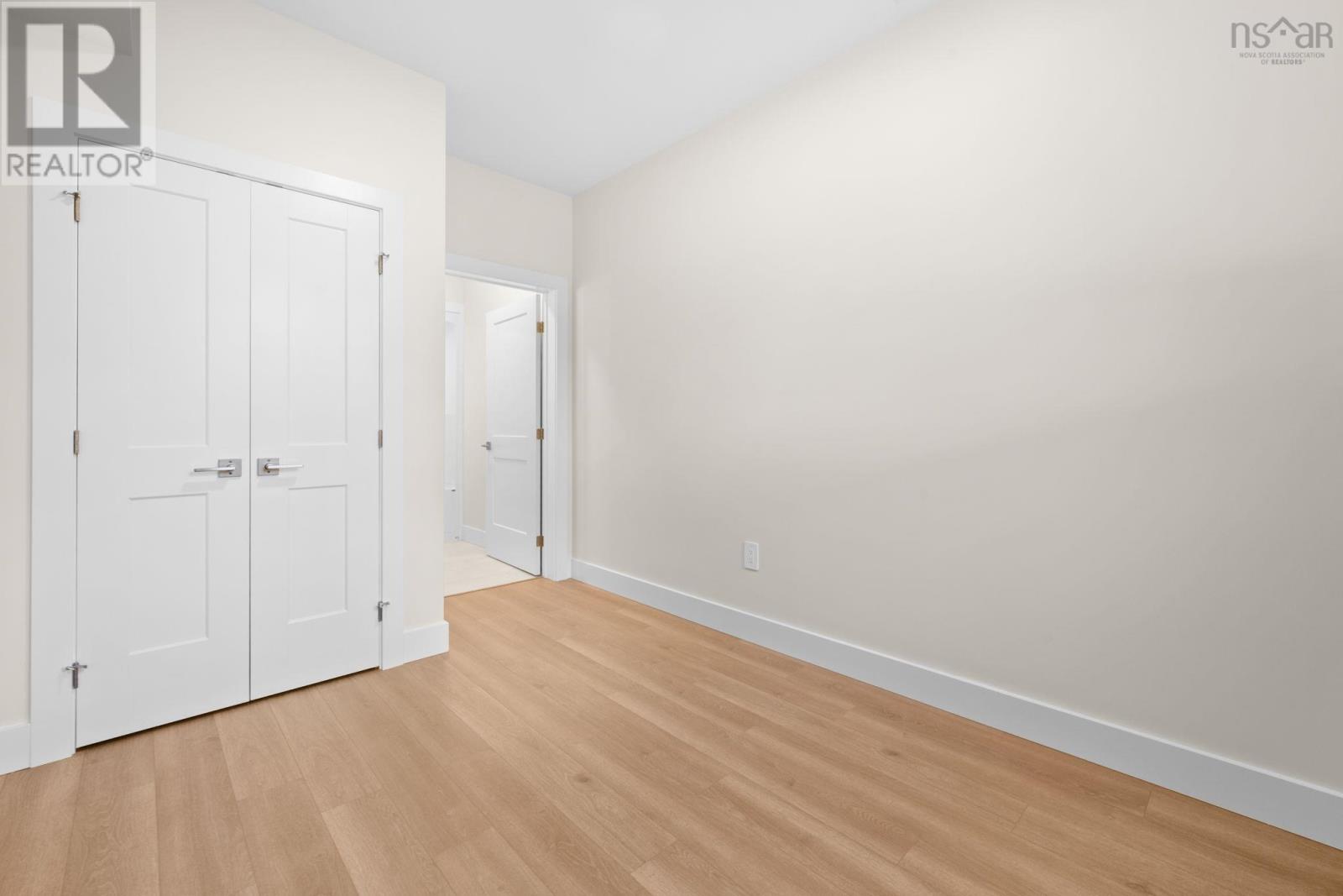 Property 9 of 27 of PC49 1 Pearlgarden Close