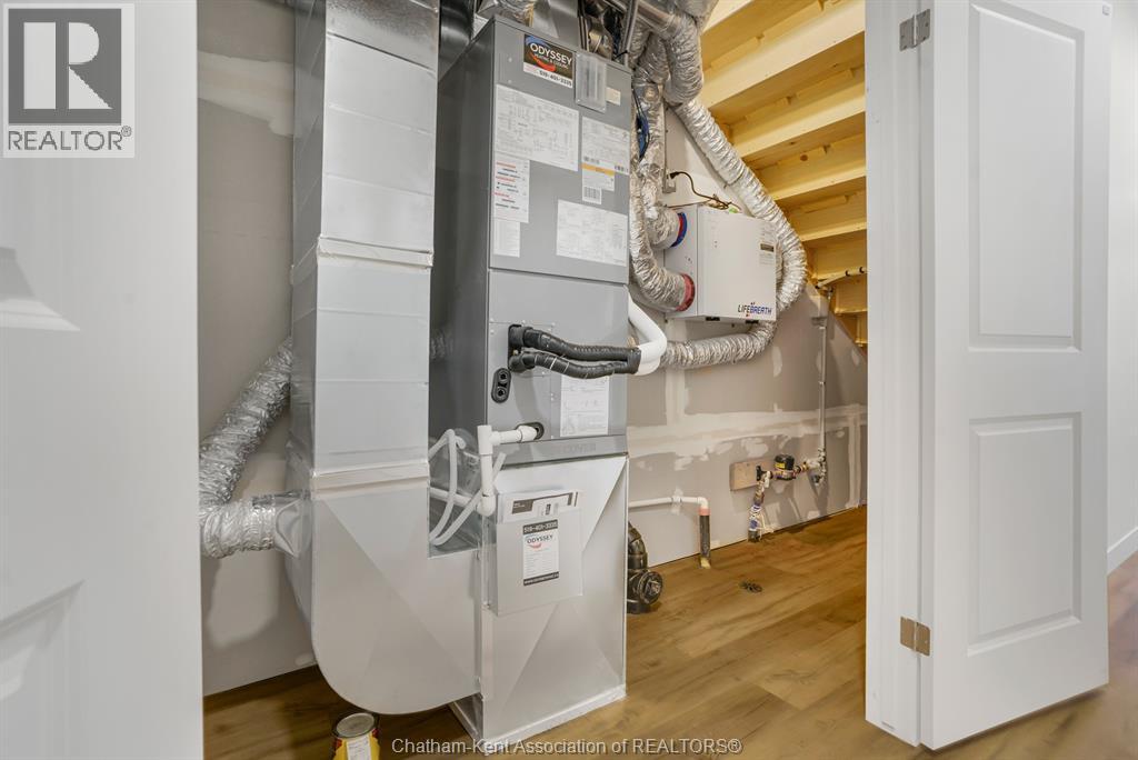 7 MAGNOLIA LANE Unit# 24, Chatham, Ontario, N7M0W7 — Photo 33