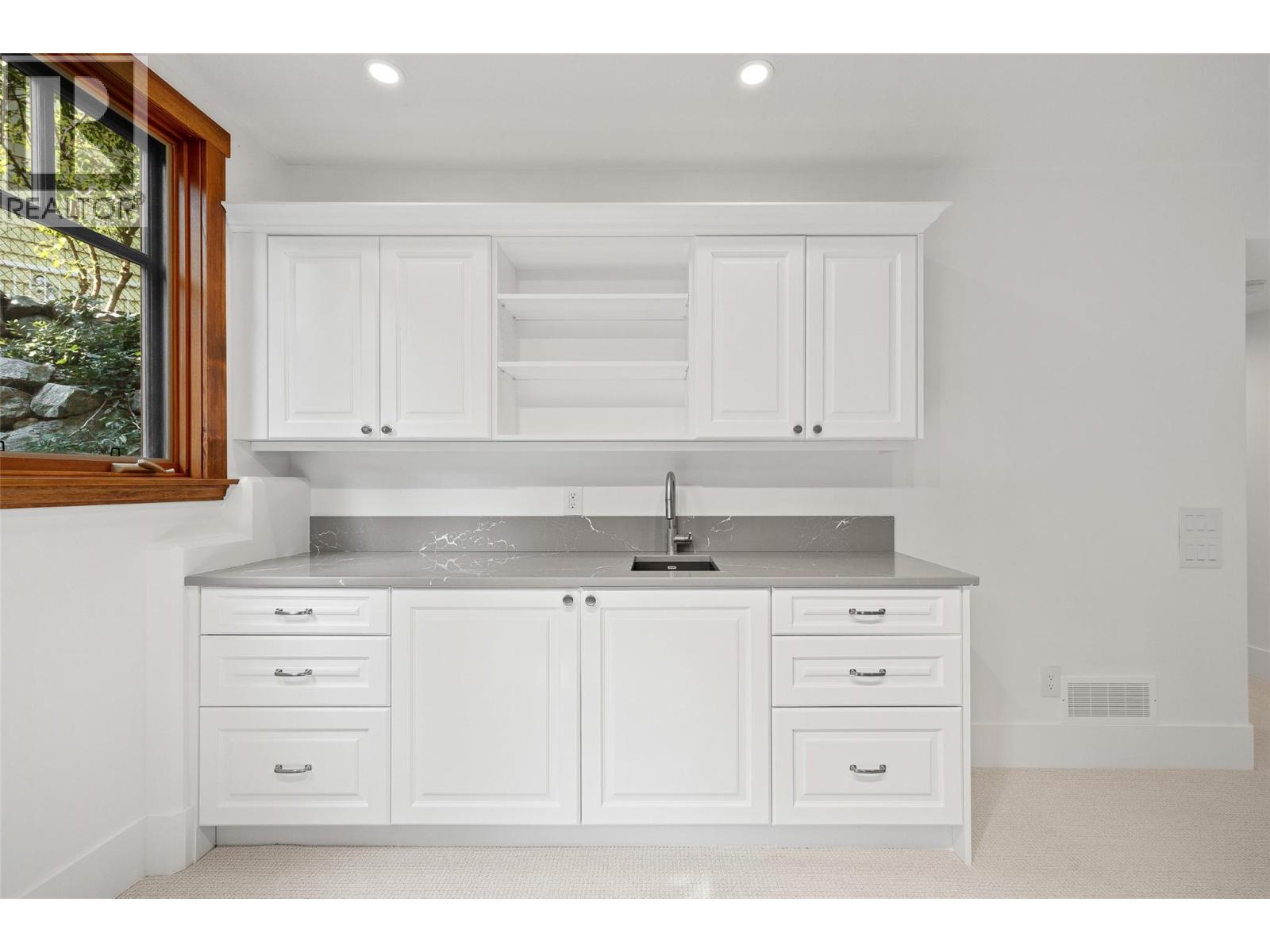 1786 MID RIDGE COURT - 44