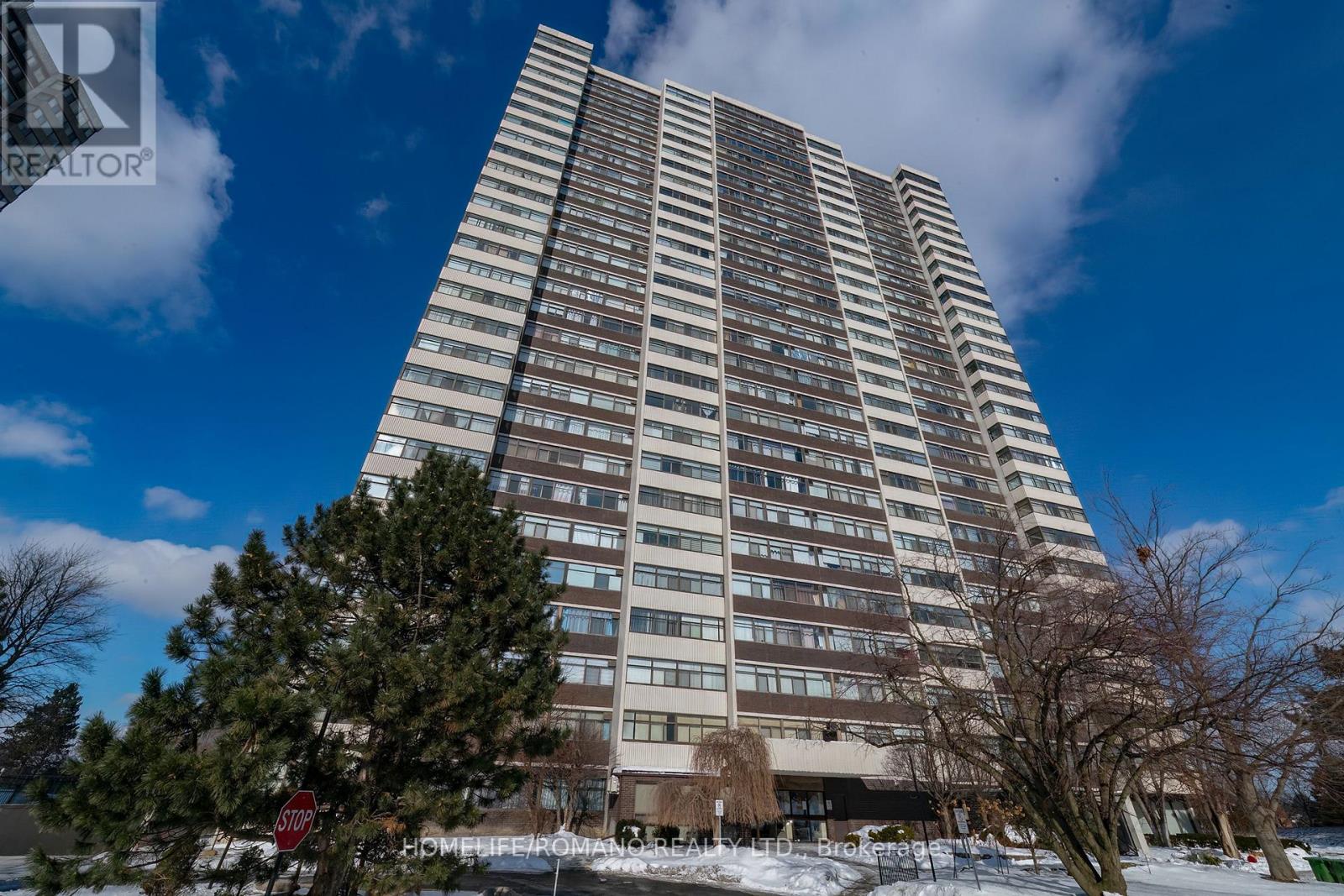 702 - 100 ANTIBES DRIVE