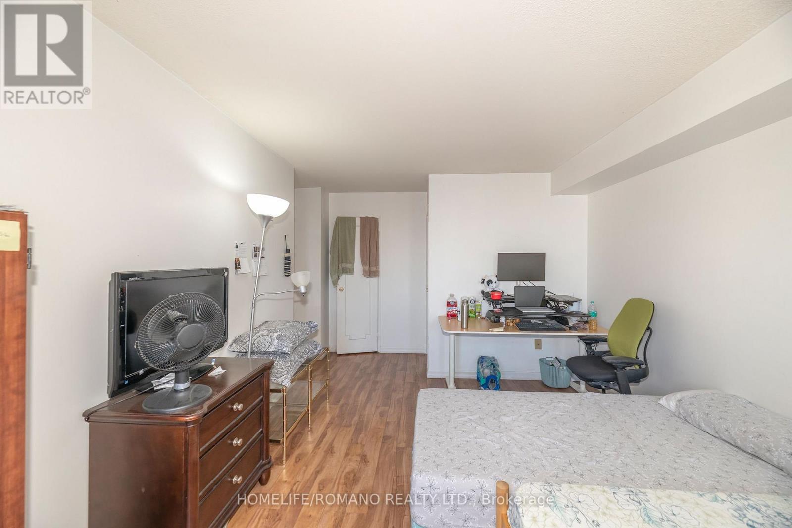 #702 100 ANTIBES DRIVE - 21