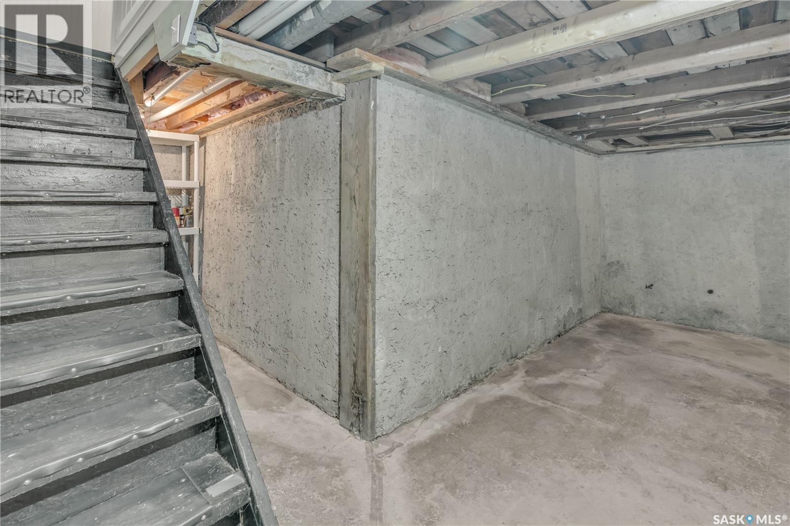 2223 TORONTO STREET - 28