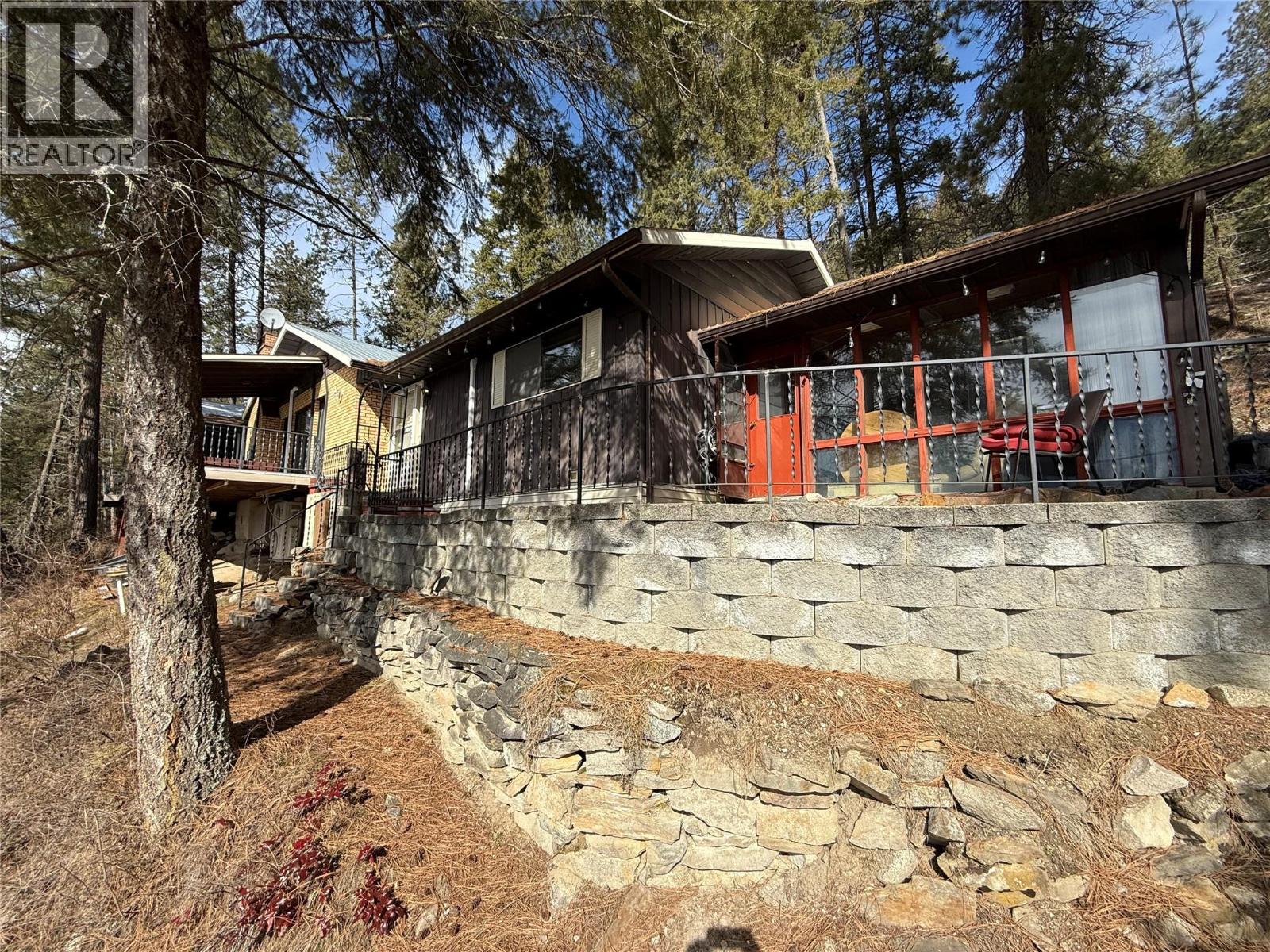 9779 3A Highway, Kuskanook