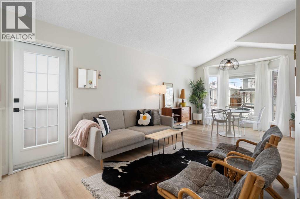 Single Family House Bi-level for Sale in  River Rock Circle SE Riverbend Calgary 