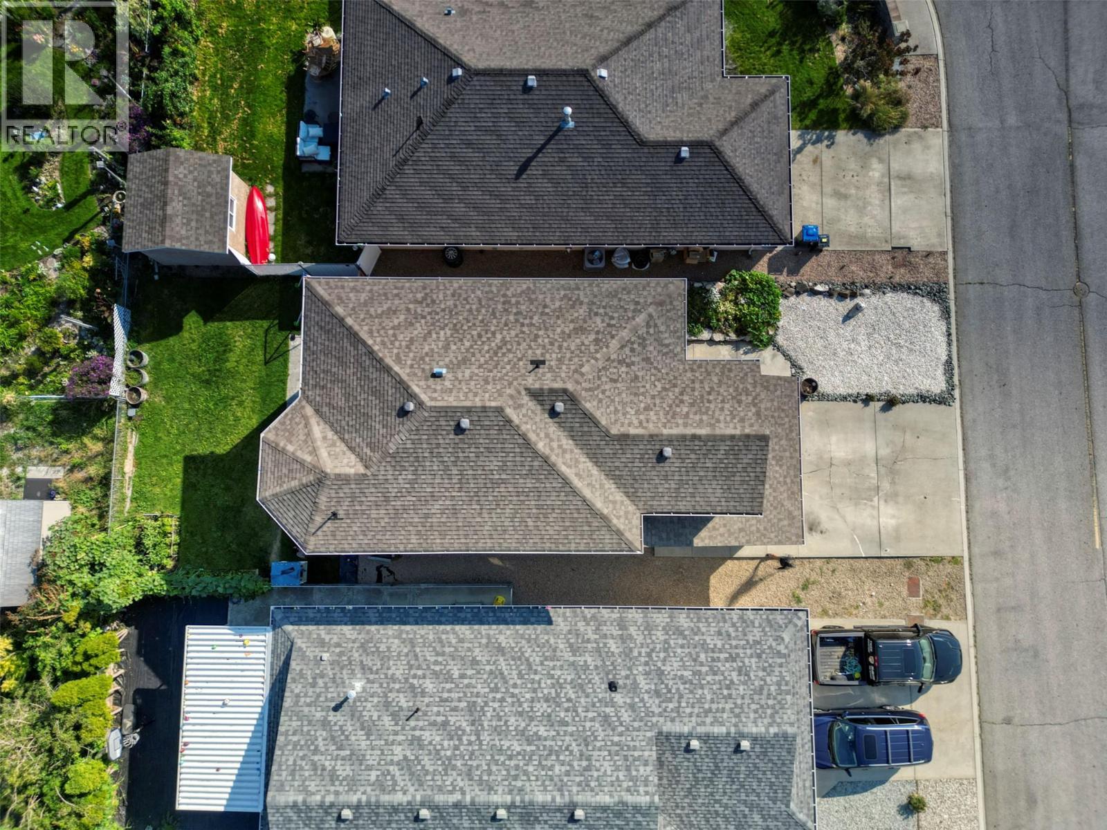 270 WILLOWS Place, Oliver