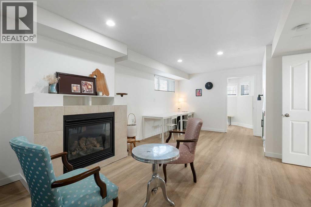 Single Family House Bi-level for Sale in  River Rock Circle SE Riverbend Calgary 