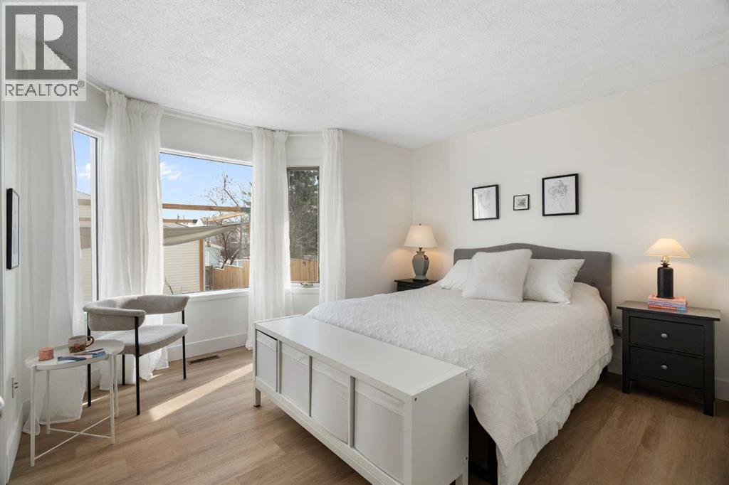 Single Family House Bi-level for Sale in  River Rock Circle SE Riverbend Calgary 