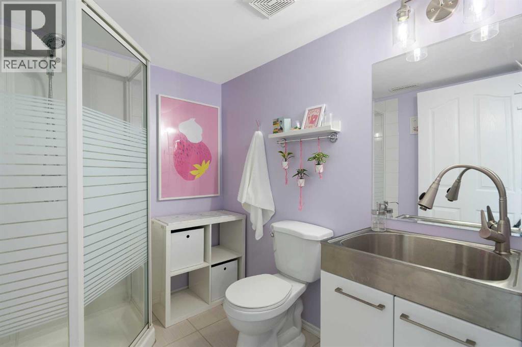 Single Family House Bi-level for Sale in  River Rock Circle SE Riverbend Calgary 