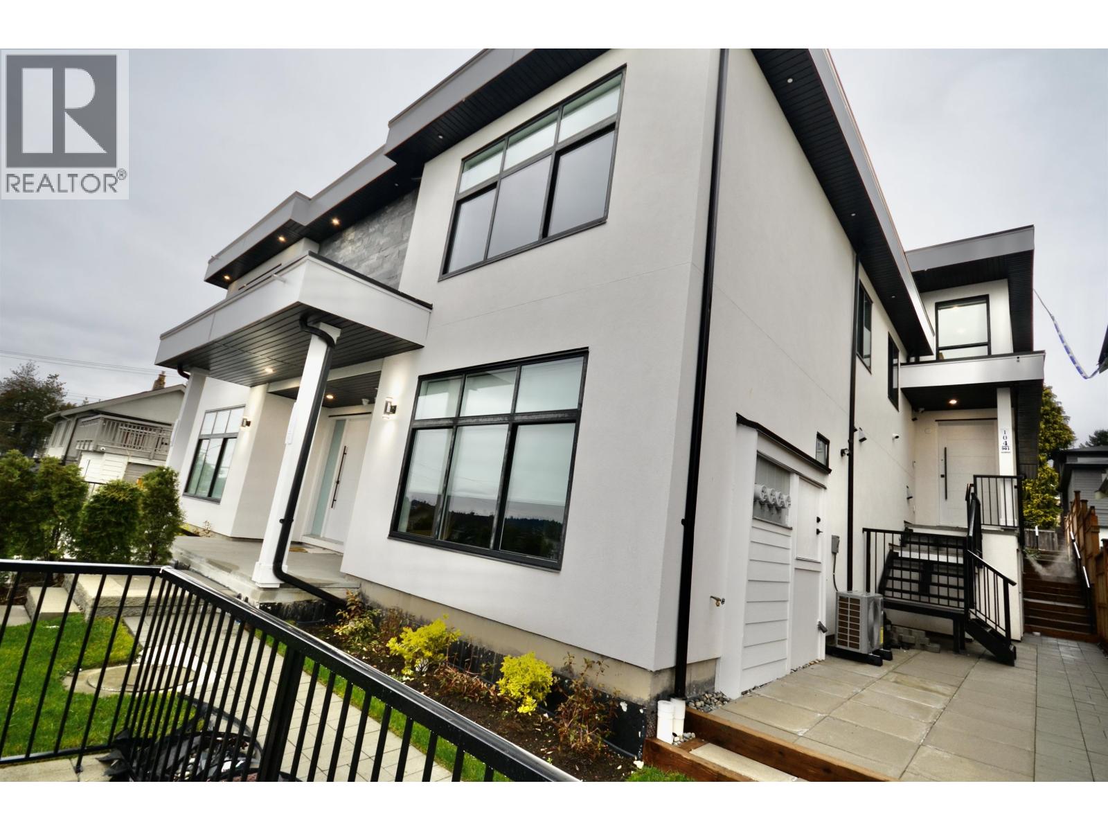 104 901 EDGAR AVENUE, Coquitlam