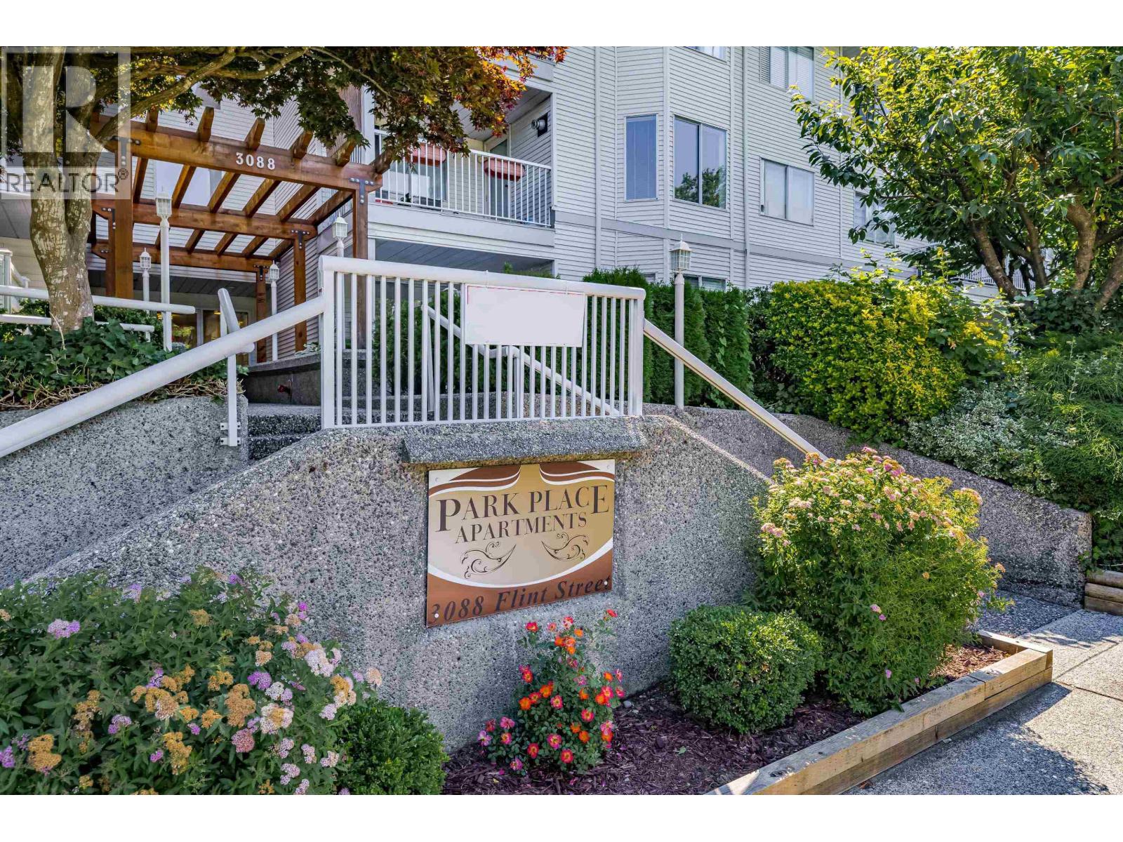 103 3088 FLINT STREET, Port Coquitlam
