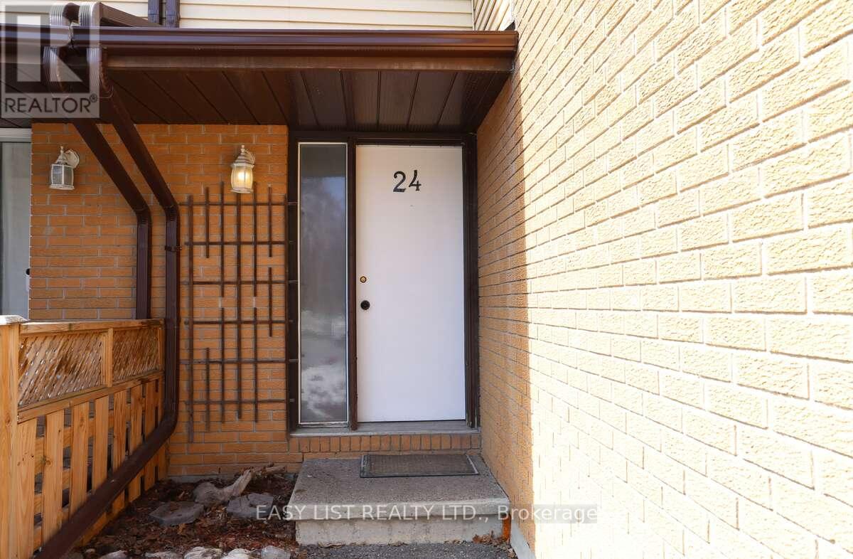 #71 24 BANEBERRY CRESCENT - 2