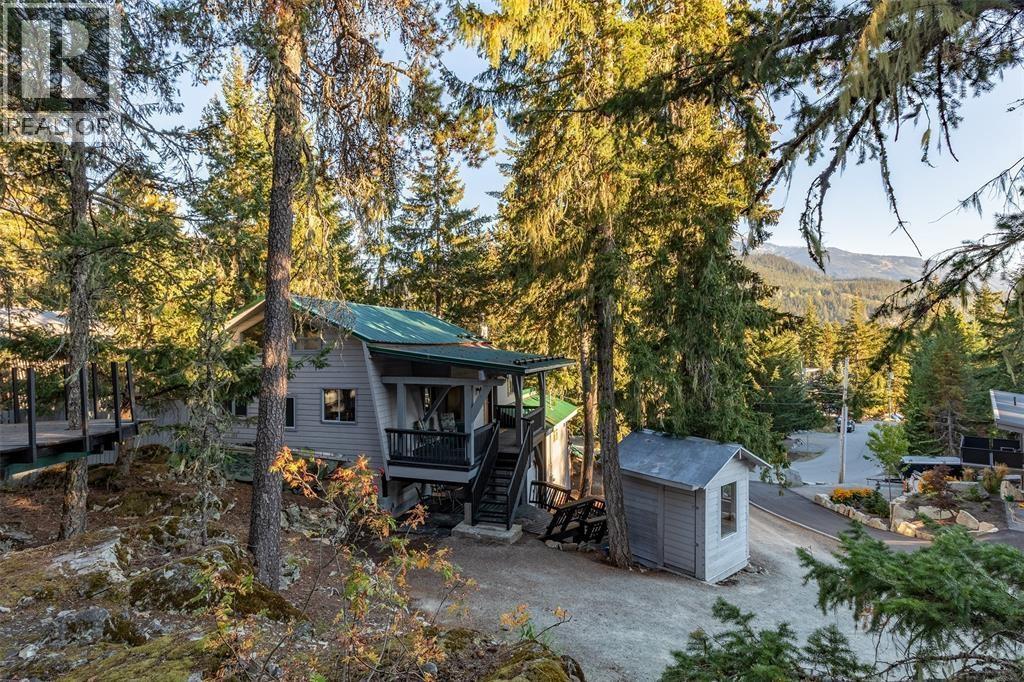 9539 EMERALD DRIVE, Whistler