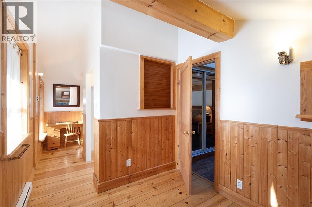 9539 EMERALD DRIVE, Whistler