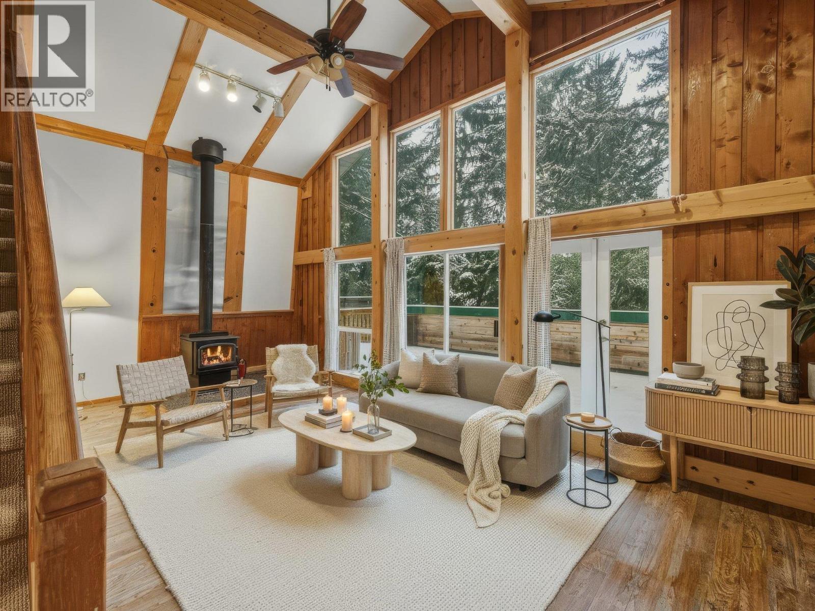9539 EMERALD DRIVE, Whistler