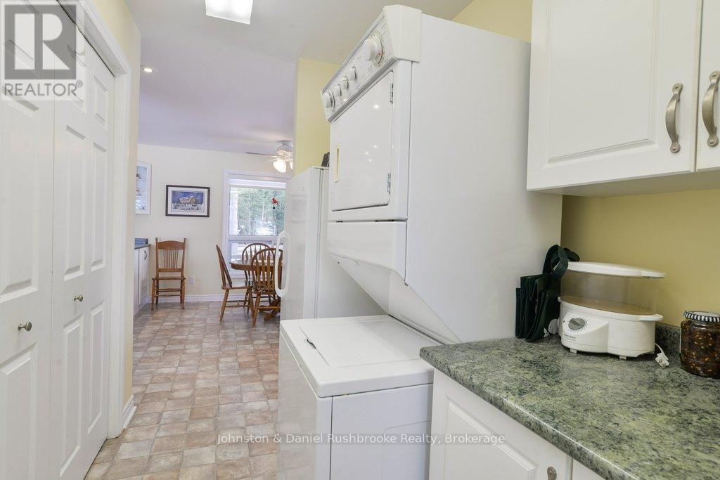 1009 MERKLEY ROAD E - 18