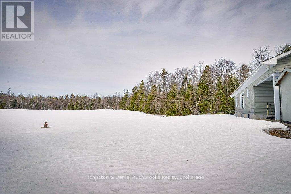 1009 MERKLEY ROAD E - 24
