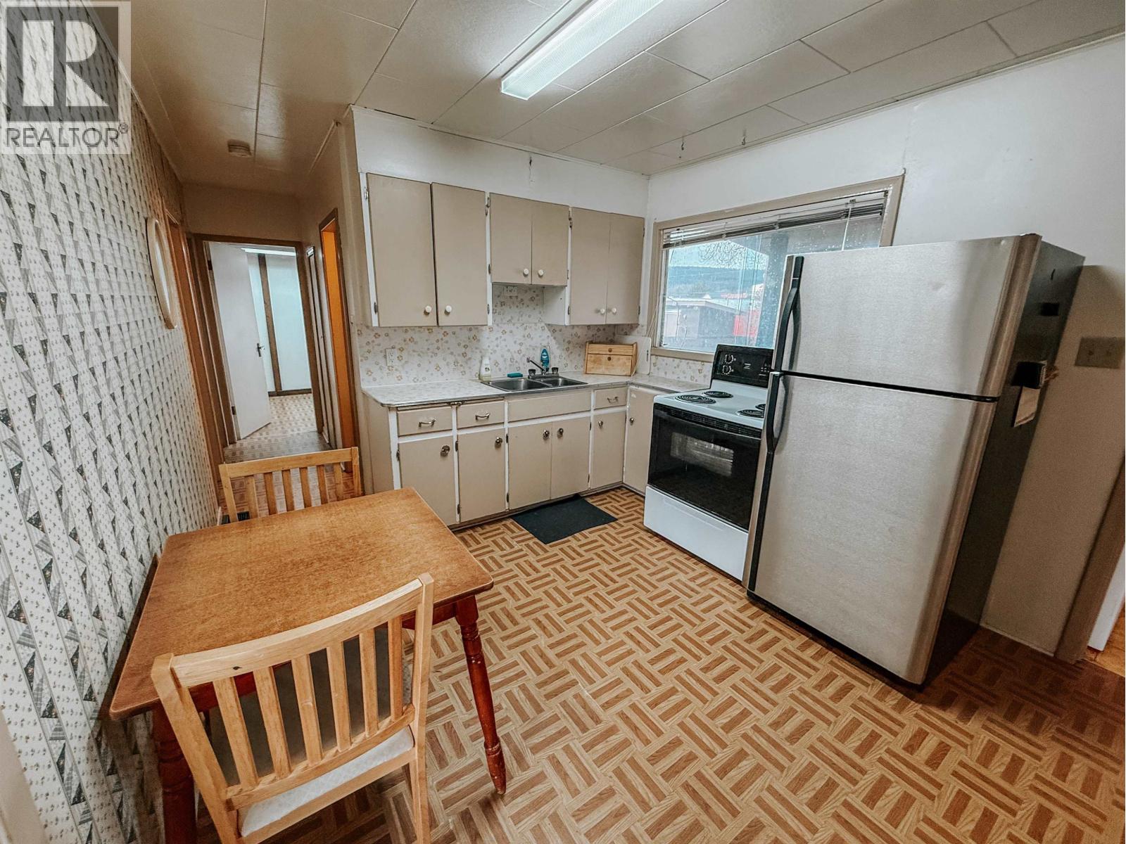 340 CEDAR AVENUE - 12