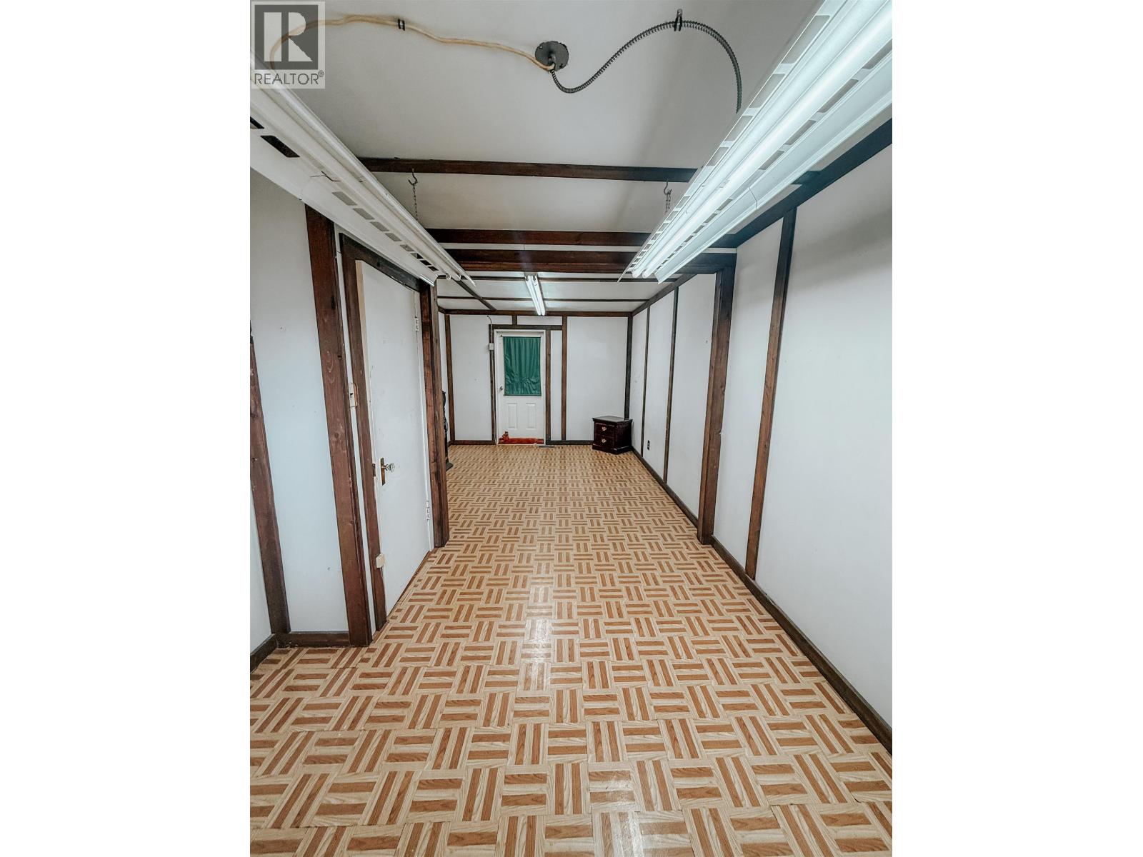 340 CEDAR AVENUE - 16