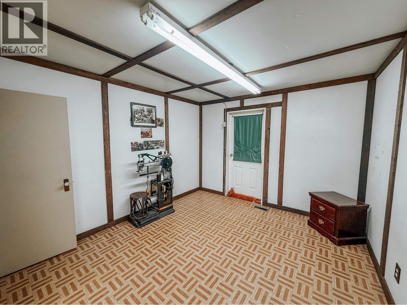 340 CEDAR AVENUE - 18