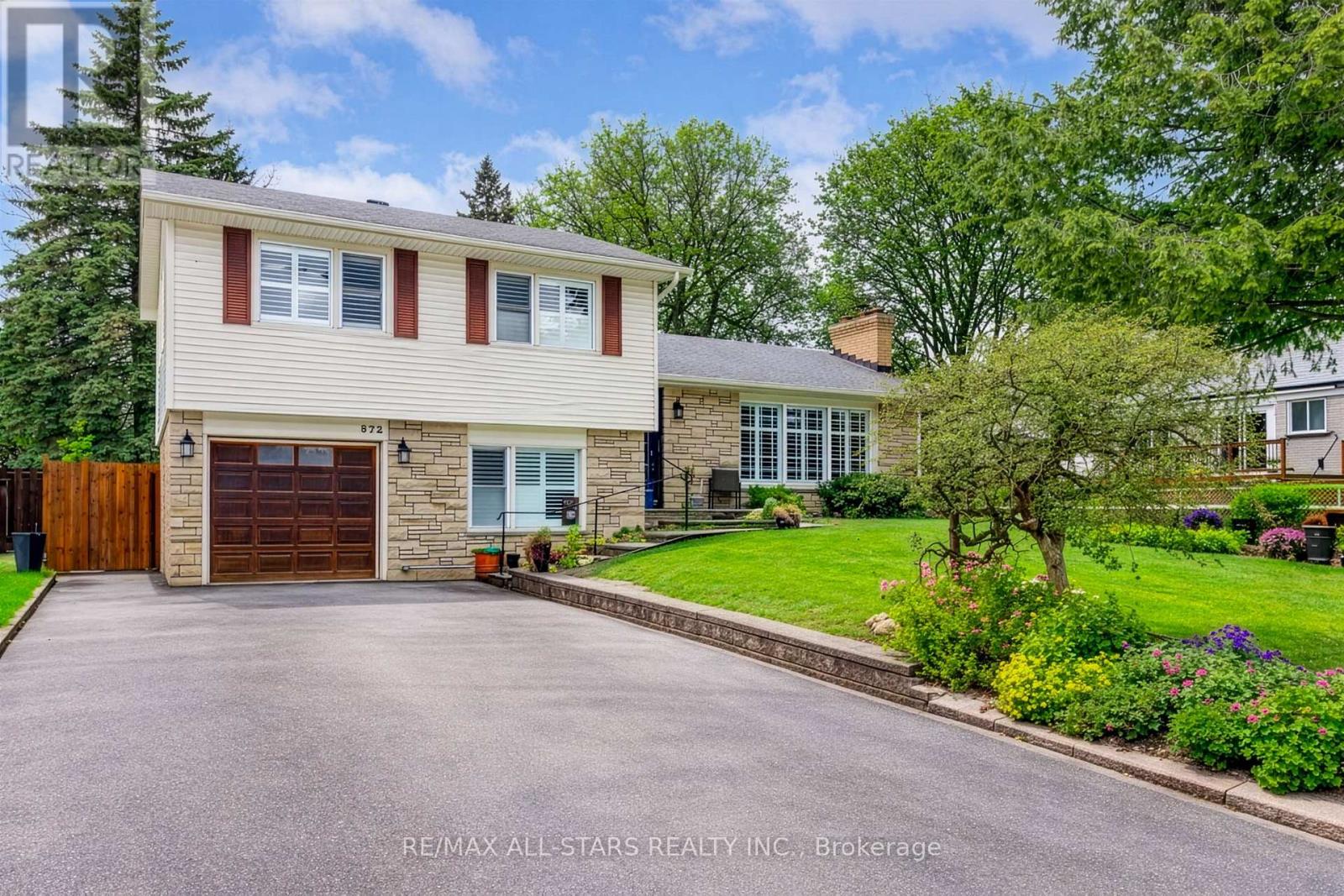872 LAW STREET, Oshawa (Centennial), Ontario