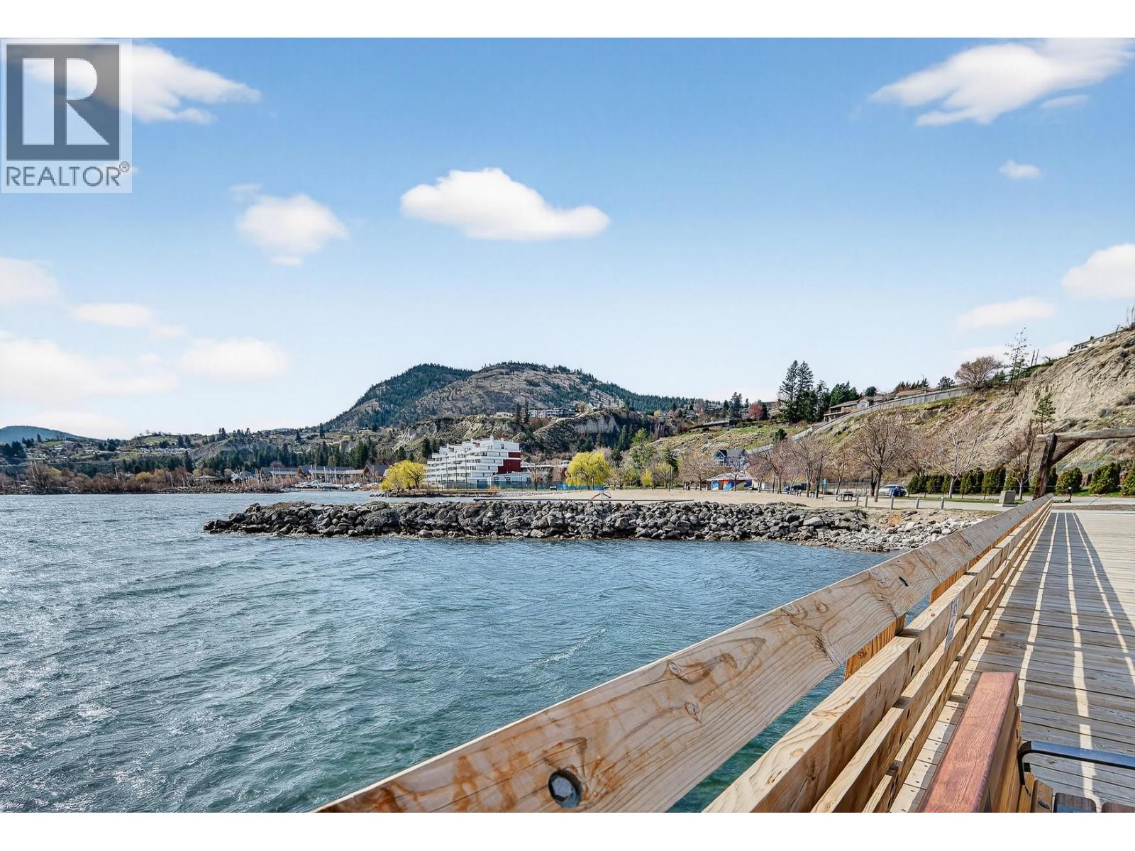  6100 MACDONALD Street, Summerland