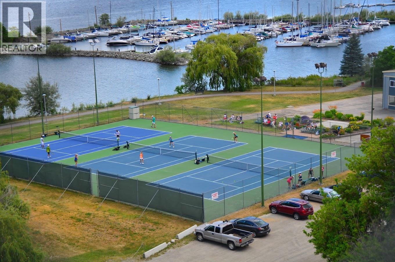  6100 MACDONALD Street, Summerland