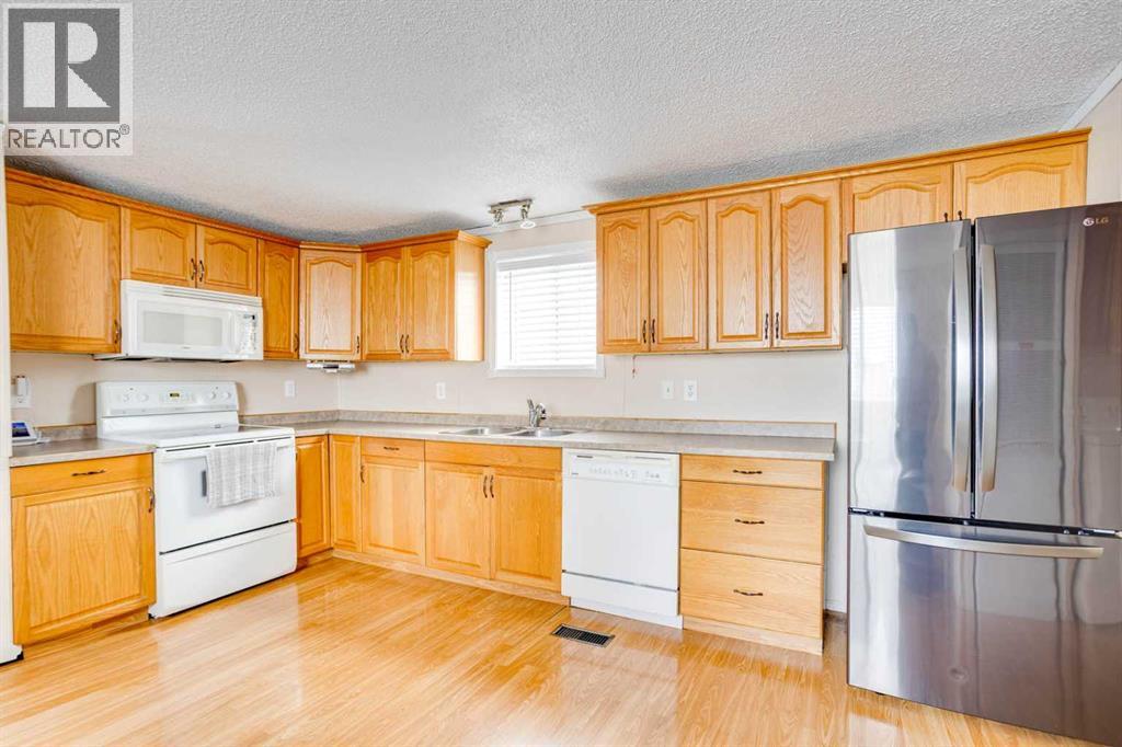 101 Clausen Crescent, Fort McMurray