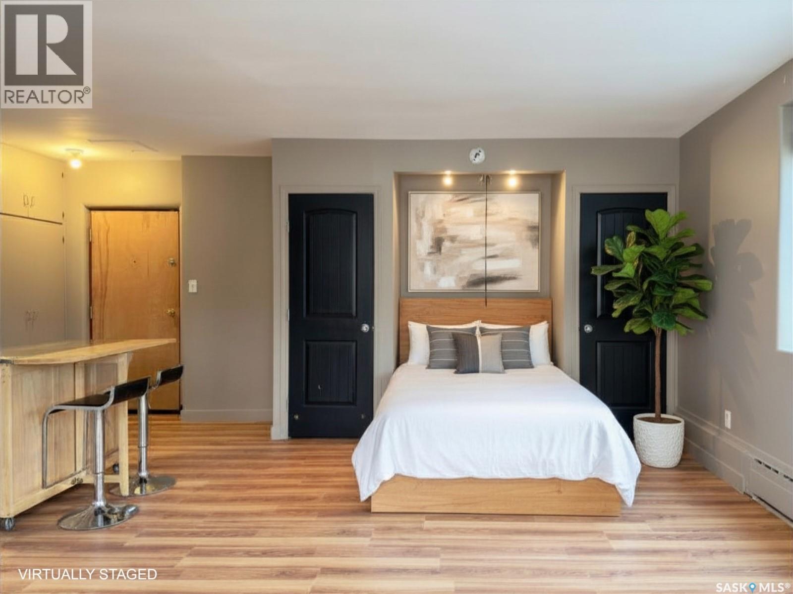 #2 400 4TH AVENUE N - Image 3