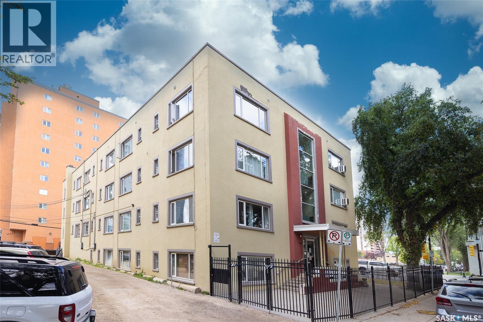 #2 400 4TH AVENUE N - 7