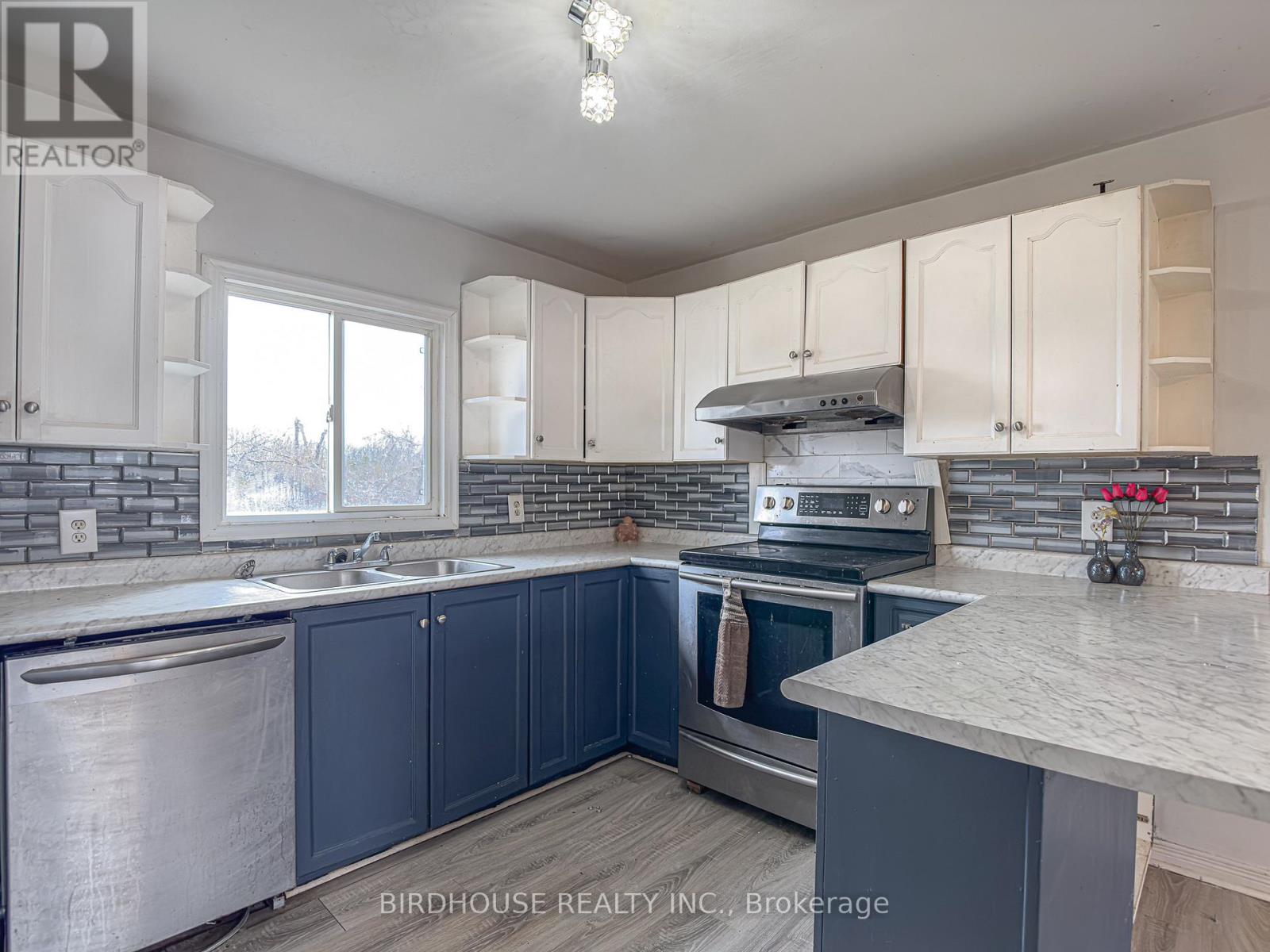 26 LAIRD DRIVE - 13