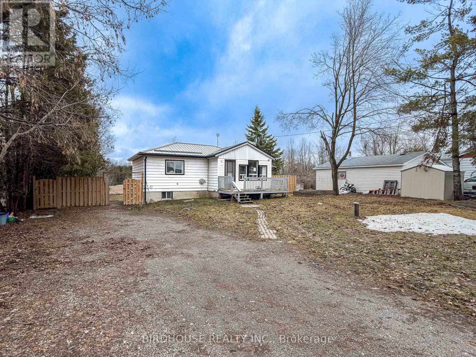 26 LAIRD DRIVE - 24