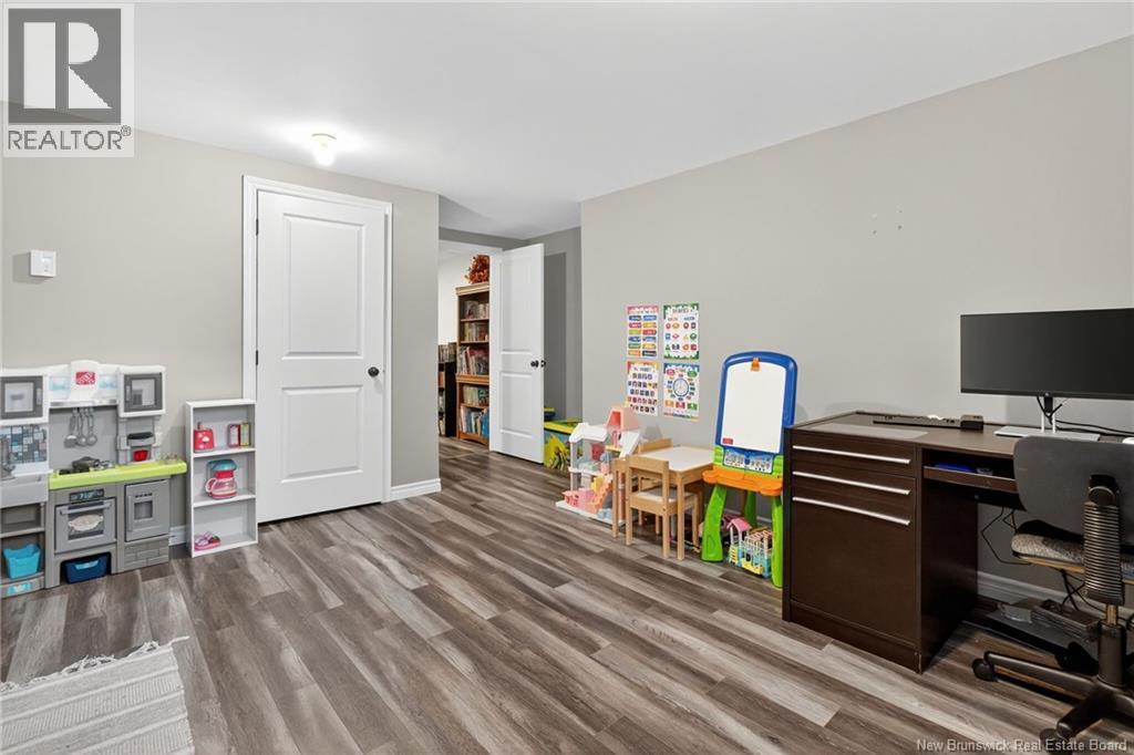 74 BELLEFIELD ROAD - 28